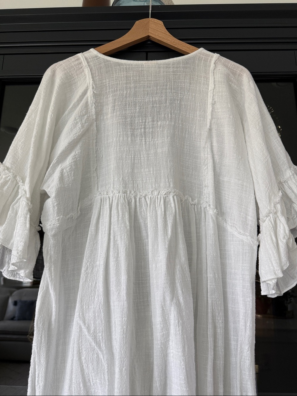 ROVE White Gauze Ruffle V-Neck Dress - Picture 6 of 8